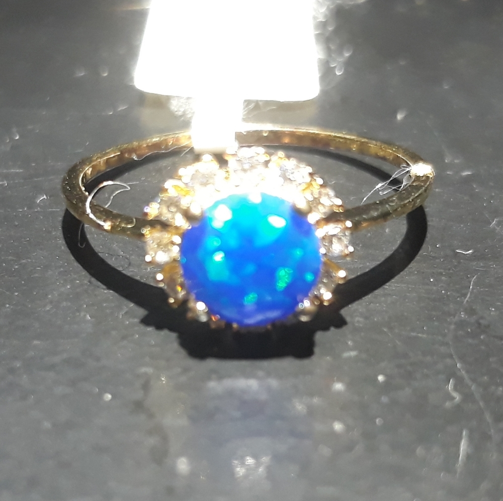 Natural Blue Fire Opal Ring E10